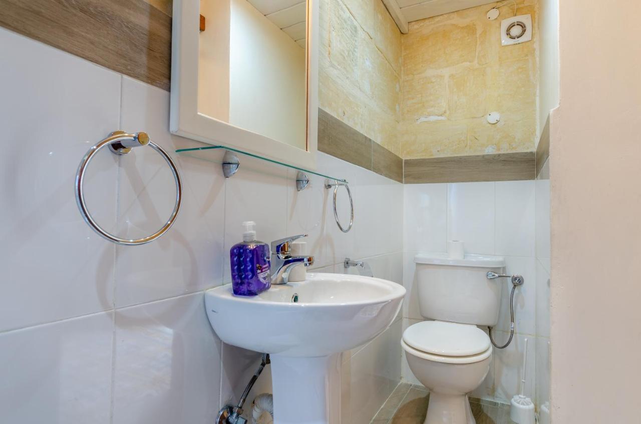 Mizzi 87 Bed & Breakfast Victoria Dış mekan fotoğraf