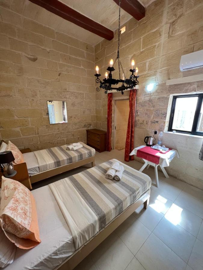 Mizzi 87 Bed & Breakfast Victoria Dış mekan fotoğraf